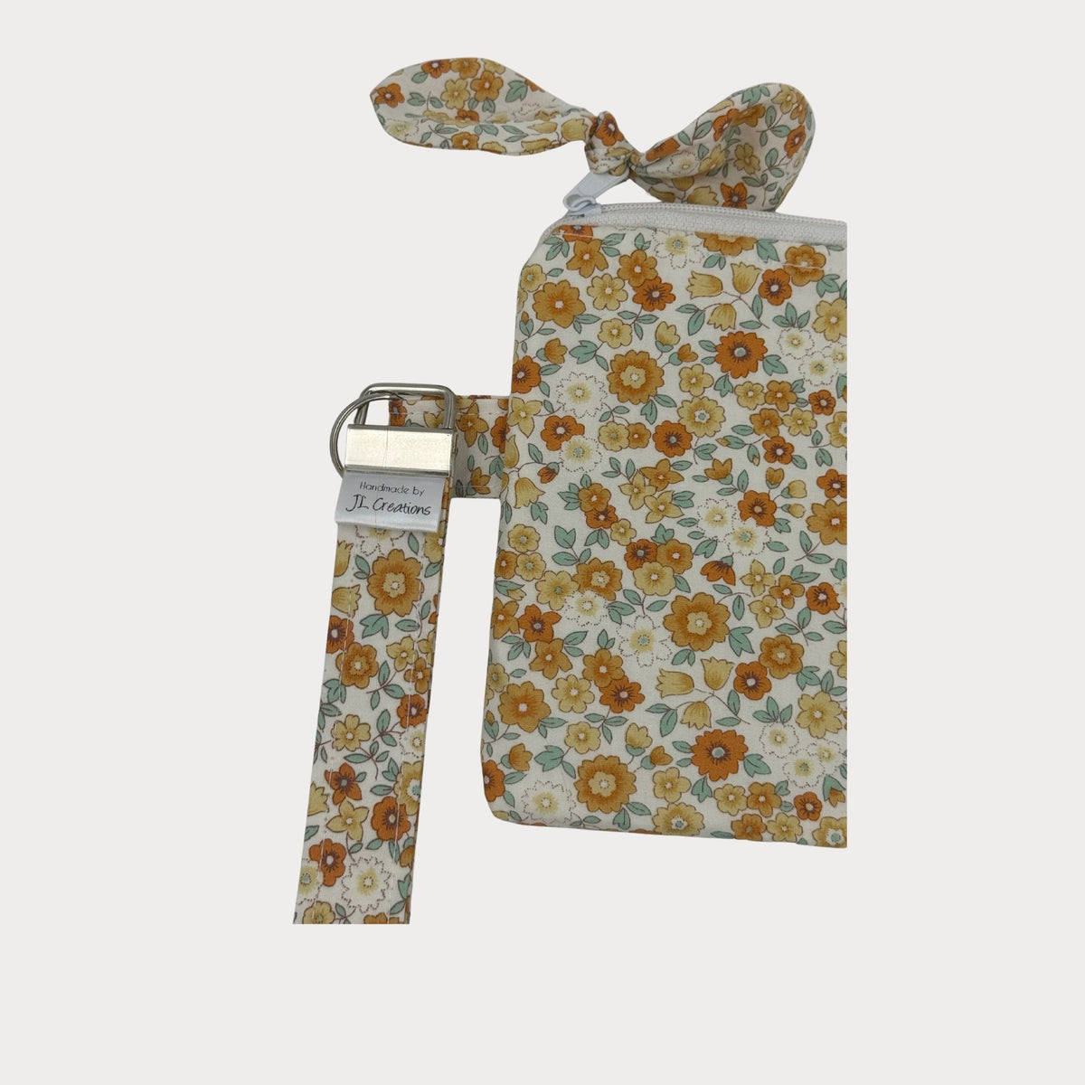 Wristlet Purse with attached Key Fob - Petite Garden